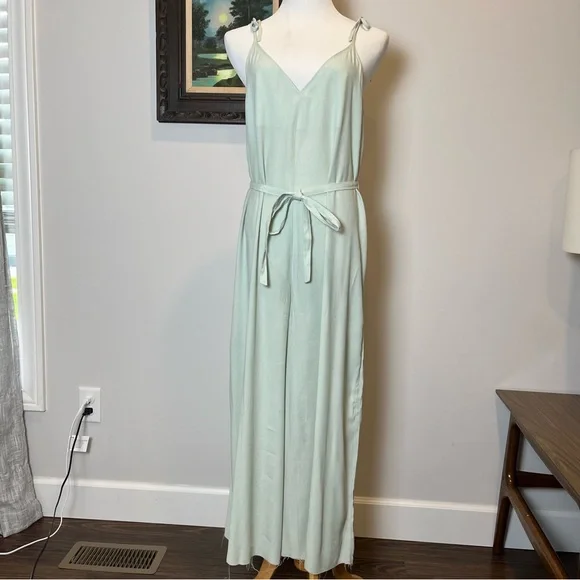 NWT H&M Woven Jumpsuit - Picture 2 of 9